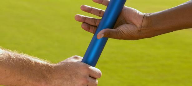 哈登回归赛场，逆转首场状态亮眼，拜仁观众沸腾！