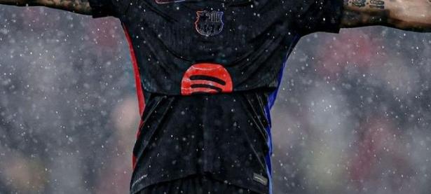 关于利物浦开场5分钟连进两球，C罗防线形同虚设！的信息