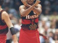 包含蒂姆迎来十五赛季高光表现，老鹰球迷沸腾！的词条